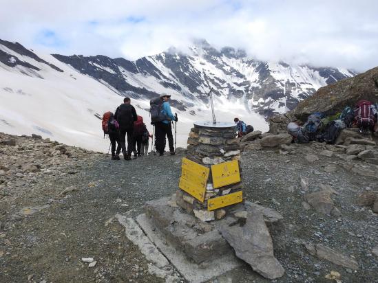 Au col de Bassac Deré avec Grande et Petite Sassière de l'autre côté du glacier de Glairetta