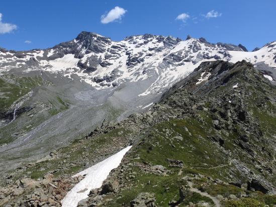 Le cirque du glacier d'Invergnau vu depuis la collet de la Becca refreita