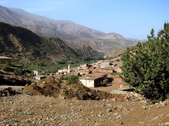 Au-dessus de R'Bat au départ du sentier qui conduit vers Zaouïat Oulmzi