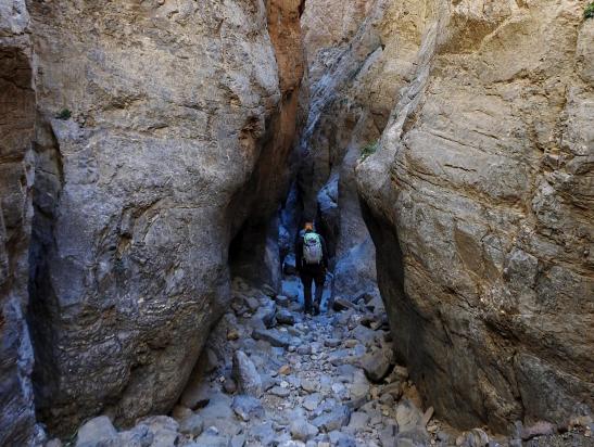 Au coeur de la portion des gorges de l'Imejdag aux parois plutôt resserrées...