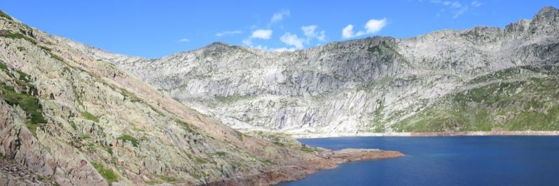 Sur la rive S de l'Estany de Certascan (Pic de Seño)