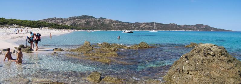 Sur la plage de Saleccia